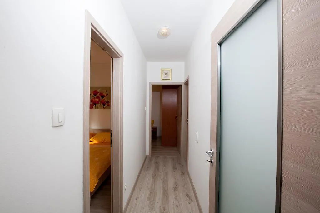 Apartment Pepi Lovran 0*,  Croatia
