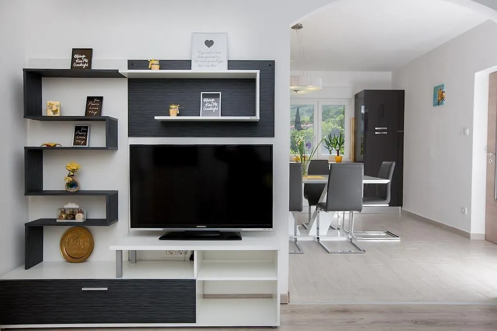 Apartment Pepi Lovran