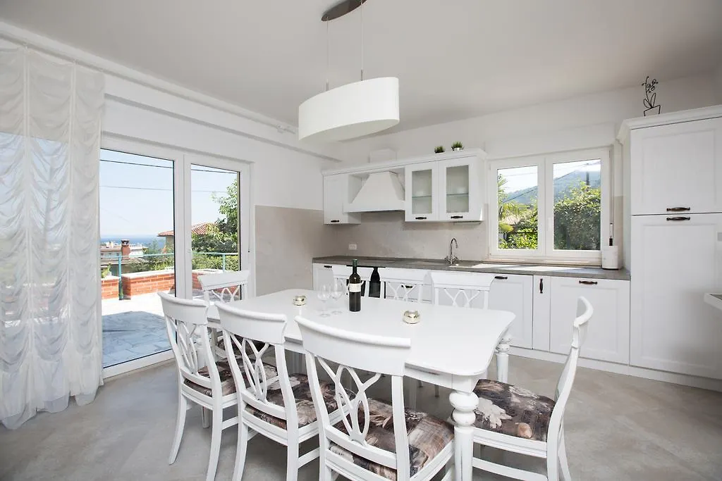 Apartment Pepi Lovran 0*,  Croatia