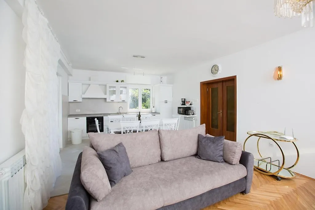 Apartment Pepi Lovran